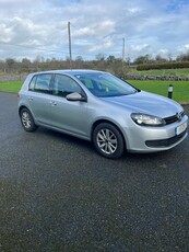 2011 - Volkswagen Golf Manual