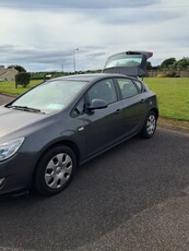 2012 - Opel Astra Manual