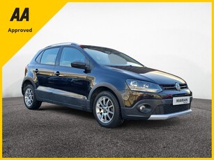 2013 - Volkswagen Polo Automatic