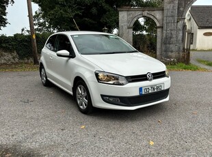 2013 - Volkswagen Polo Manual