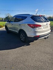 2014 - Hyundai Santa Fe Manual