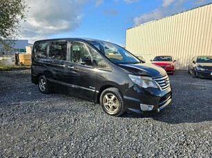 2014 - Nissan Serena ---