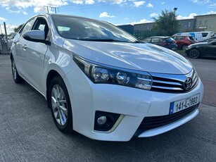 2014 - Toyota Corolla Manual