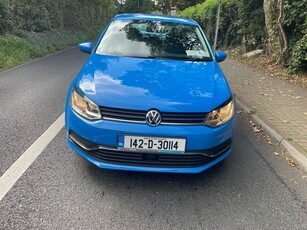 2014 - Volkswagen Polo Automatic