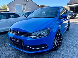 2014 - Volkswagen Polo Automatic