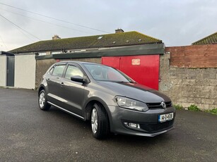 2014 - Volkswagen Polo Automatic