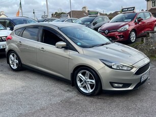 2015 - Ford Focus Manual