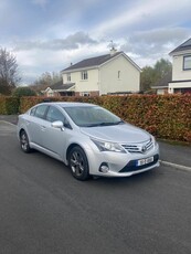 2015 - Toyota Avensis Manual