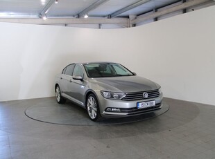 2015 - Volkswagen Passat Manual