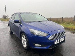 2016 - Ford Focus Manual