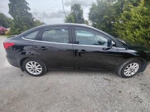 2017 - Ford Focus Manual