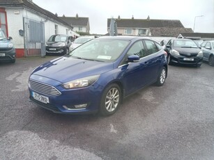 2017 - Ford Focus Manual