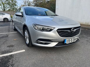 2017 - Opel Insignia Manual