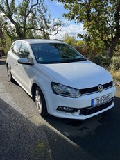 2017 - Volkswagen Polo Manual