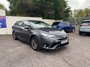 2018 - Toyota Avensis Manual