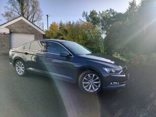 2018 - Volkswagen Passat Manual