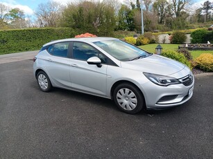 2019 - Opel Astra Manual