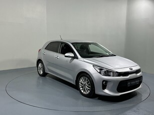 2020 - Kia Rio Manual