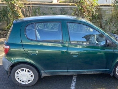 2002 - Toyota Yaris Manual