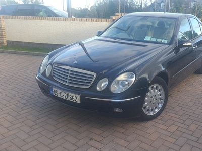 2005 - Mercedes-Benz E-Class Automatic