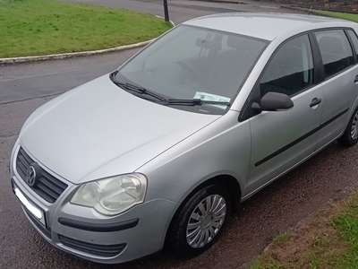 2005 - Volkswagen Polo Manual