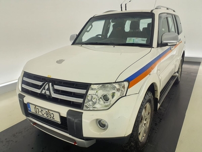 2007 - Mitsubishi Pajero Manual