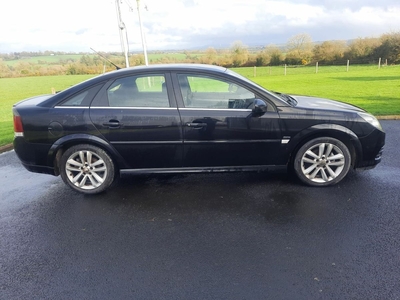 2008 - Vauxhall Vectra ---