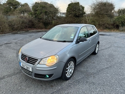 2009 - Volkswagen Polo Manual