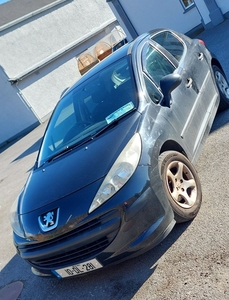 2010 - Peugeot 207 Manual