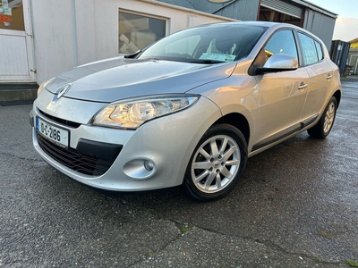 2010 - Renault Megane Manual