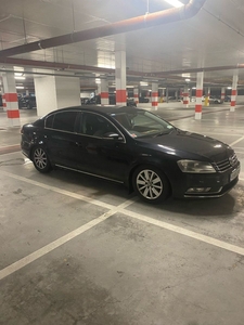 2010 - Volkswagen Passat Manual