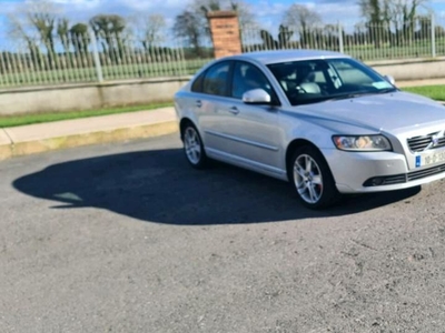 2010 - Volvo S40 Manual