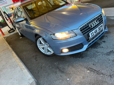 2011 - Audi A4 Manual