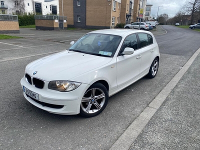 2011 - BMW 1-Series Manual