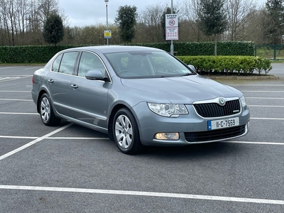 2011 - Skoda Superb Manual