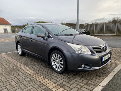 2011 - Toyota Avensis Manual