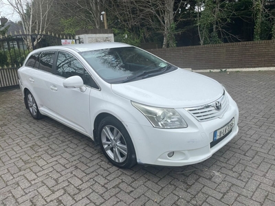 2011 - Toyota Avensis Manual