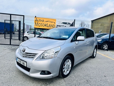 2011 - Toyota Verso Manual