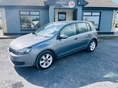 2011 - Volkswagen Golf Automatic