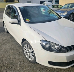 2011 - Volkswagen Golf Manual