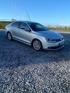 2011 - Volkswagen Jetta Manual