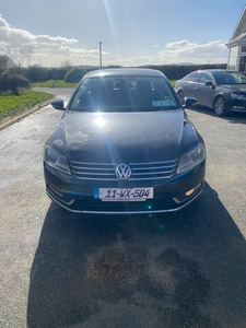 2011 - Volkswagen Passat Manual