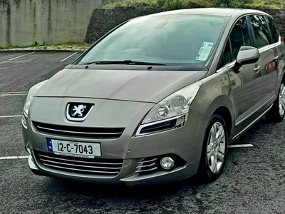 2012 - Peugeot 5008 Manual