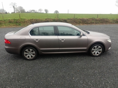 2012 - Skoda Superb Manual