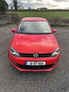 2012 - Volkswagen Polo Manual