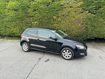 2012 - Volkswagen Polo Manual