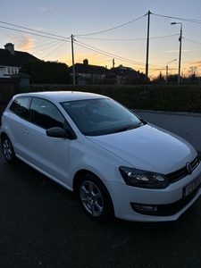 2012 - Volkswagen Polo Manual