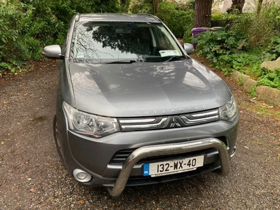 2013 - Mitsubishi Outlander Manual