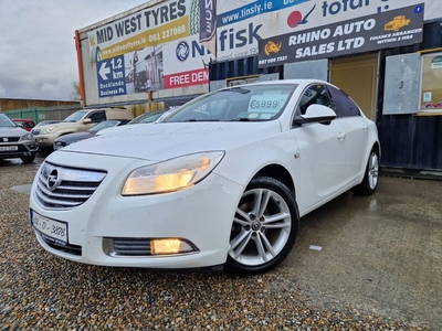 2013 - Opel Insignia Manual