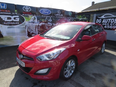 2014 - Hyundai i30 Manual